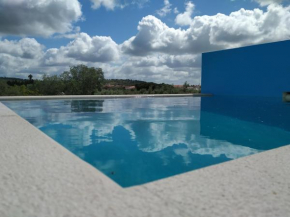 Hotels in Corval